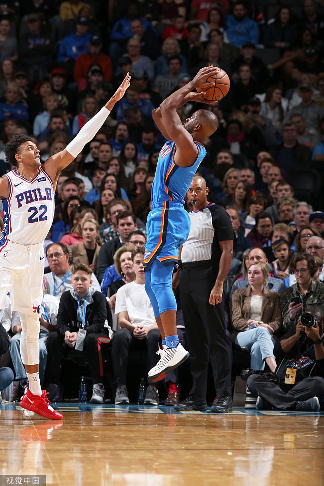 雷霆碾压上海队，保罗带队取胜