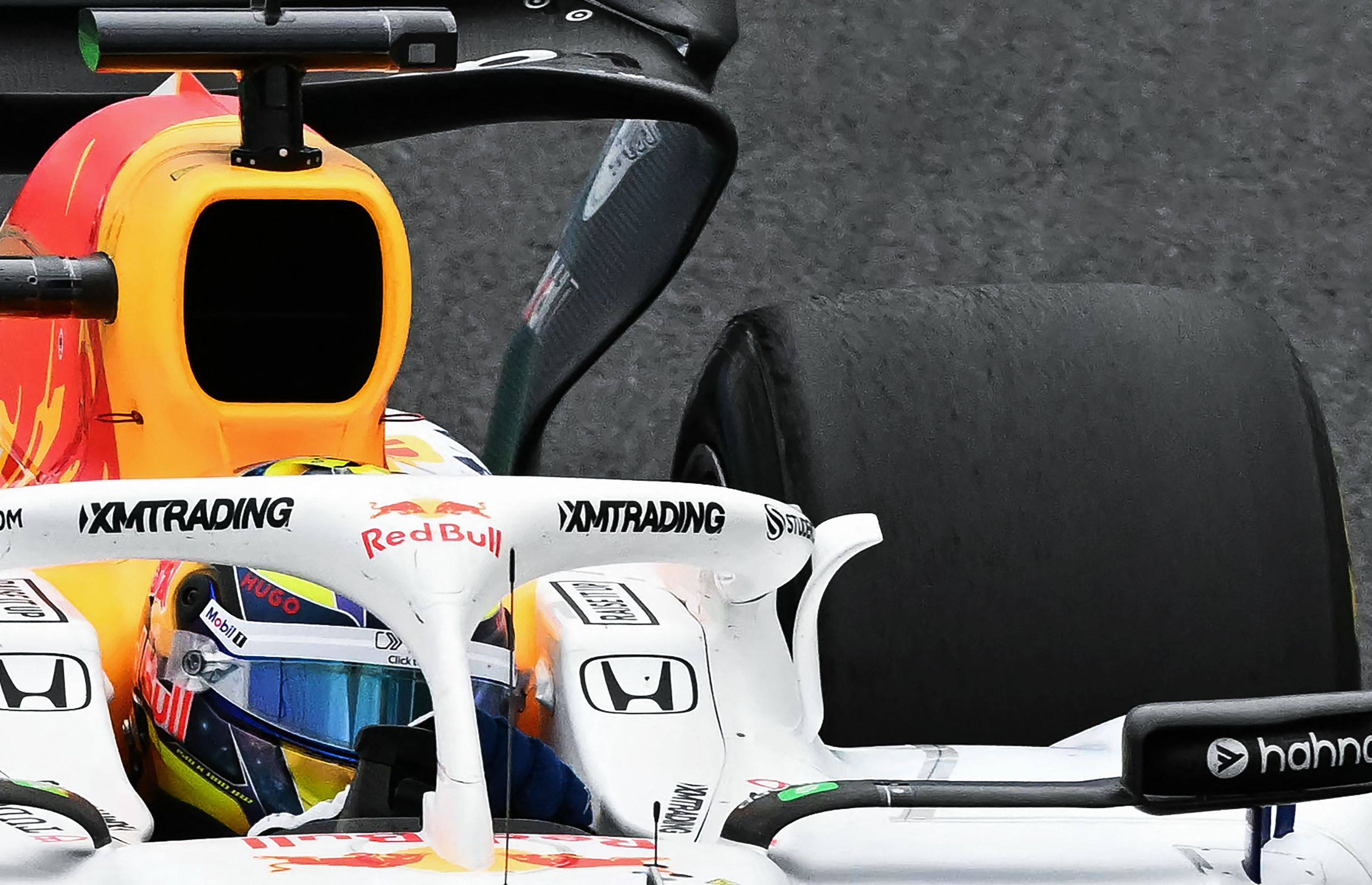 梅赛德斯翻盘红牛二队，皮亚斯特里点燃赛场