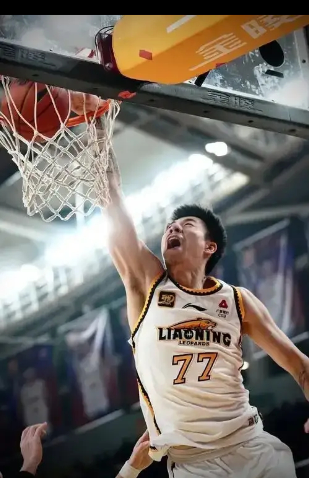 火箭逆转勇士，张镇麟扛起全队