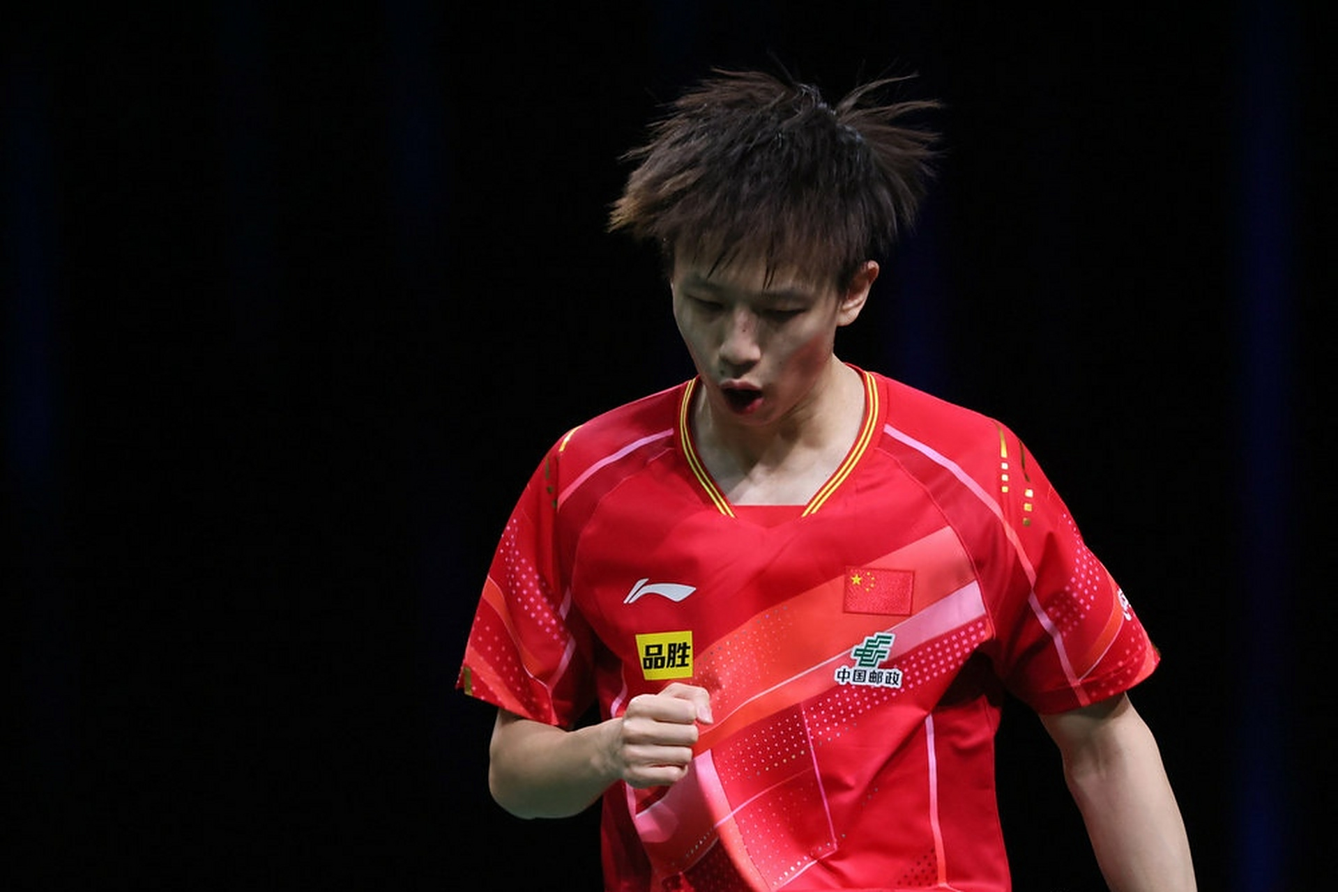 中国队横扫英格兰队，林高远惊艳四座