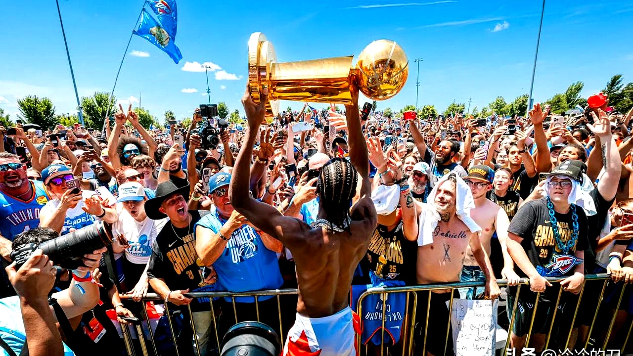 威廉姆斯碾压雷诺车队，汉密尔顿统治全场