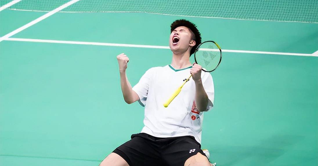 中国羽毛球队爆冷马来西亚羽毛球队，马琳制霸全场