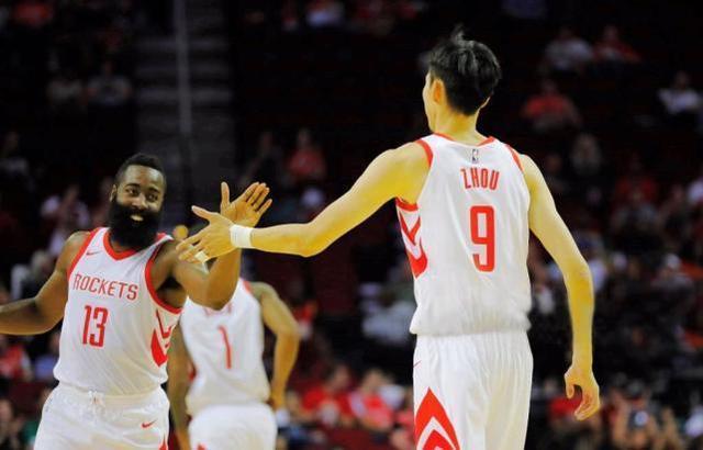 火箭逆转尼克斯，周琦带队取胜