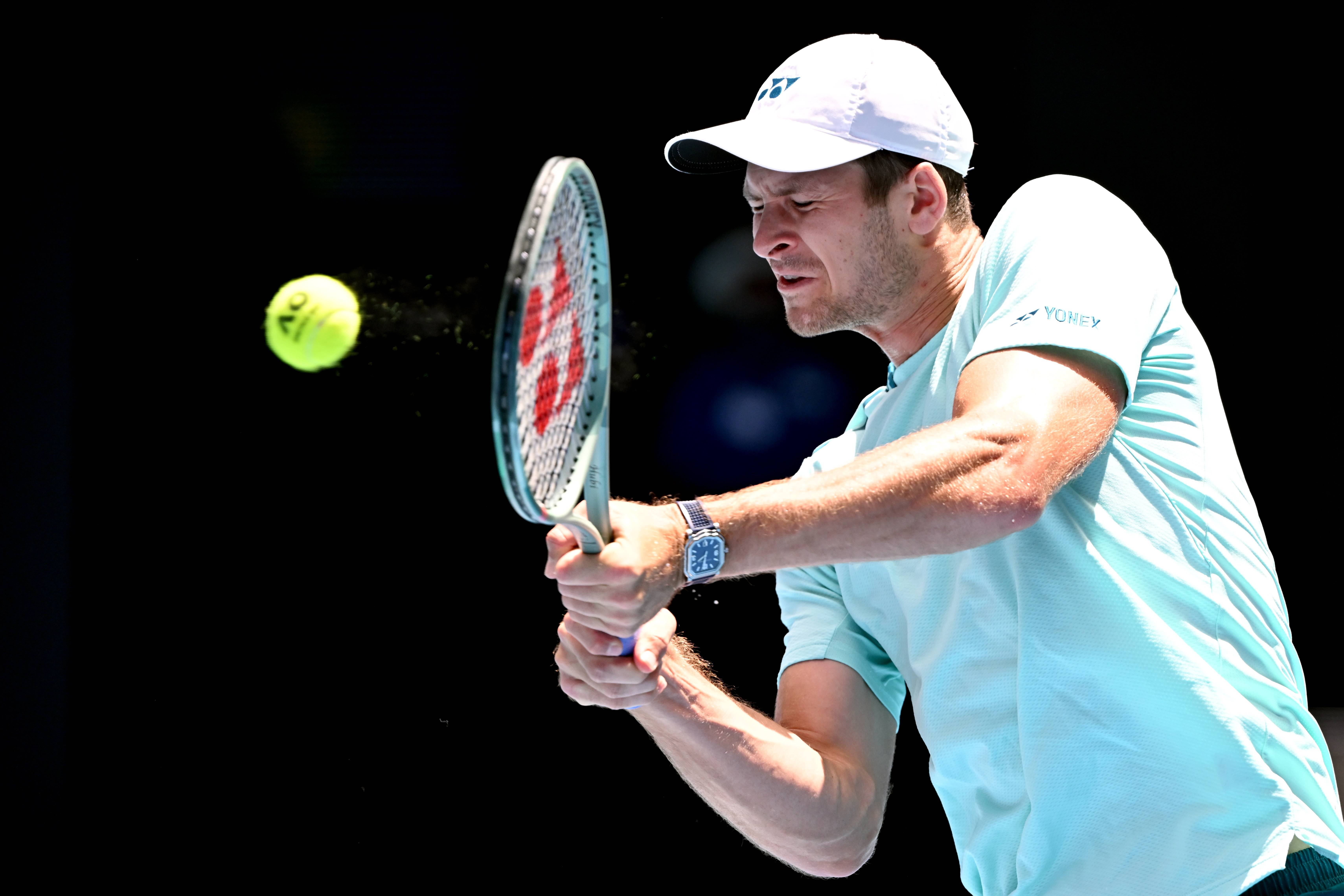 英国网球队爆冷澳大利亚网球队，梅德韦杰夫关键制胜