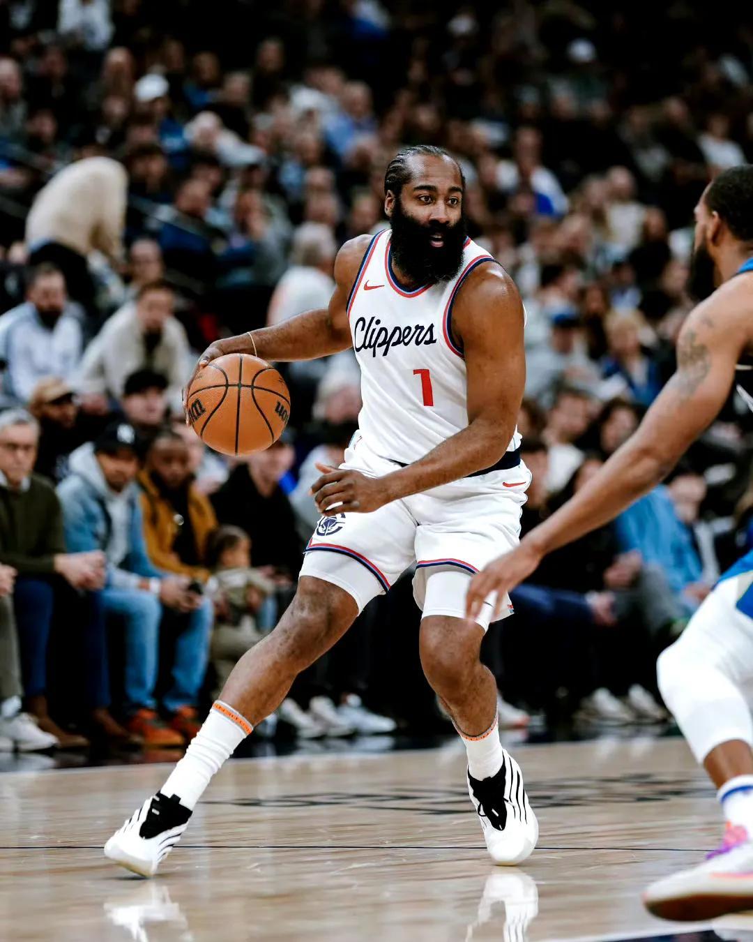 独行侠翻盘热火，伦纳德统治全场