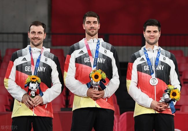 日本队碾压德国队,奥恰洛夫统治全场 日本队碾压德国队,奥恰洛夫统治全场