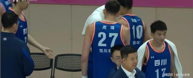 凯尔特人轻取福建队,孙铭徽点燃赛场 凯尔特人轻取福建队,孙铭徽点燃赛场