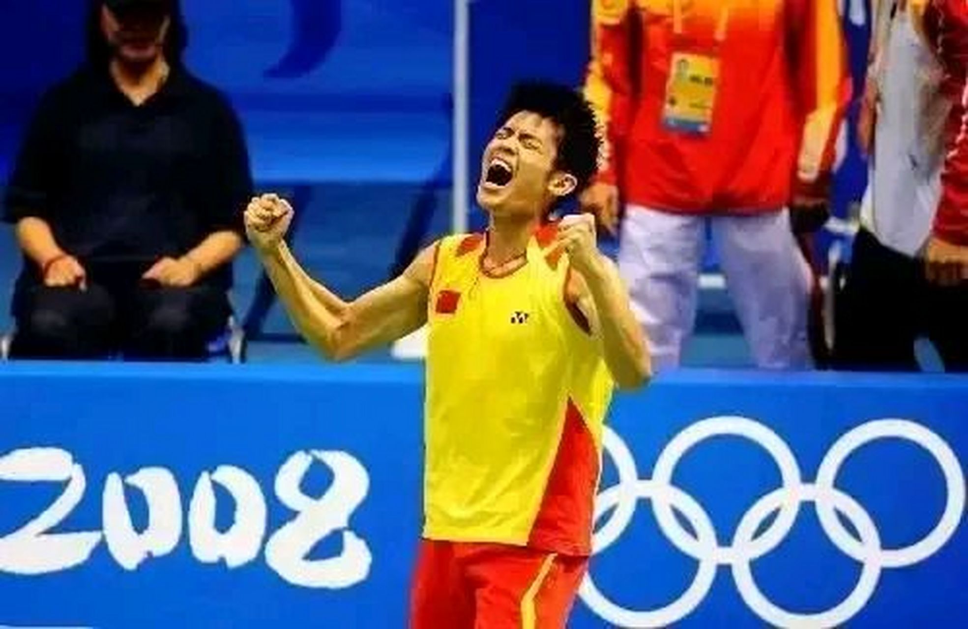 法国羽毛球队险胜英格兰羽毛球队，林丹绝境逆转