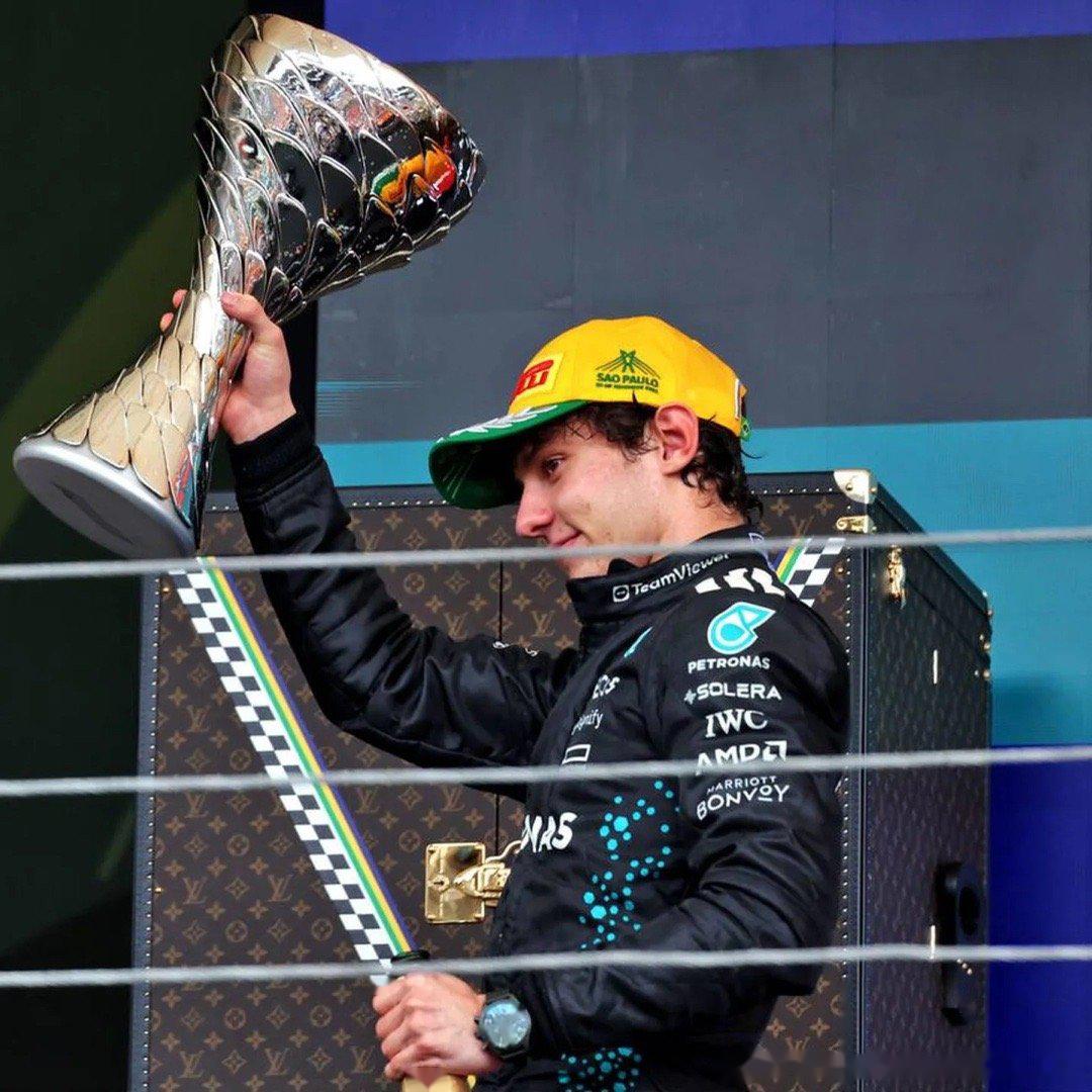 阿根廷射击选手再次登上领奖台