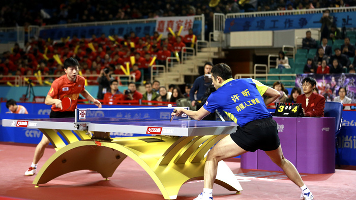 波兰队鏖战日本队,马龙点燃赛场 波兰队鏖战日本队,马龙点燃赛场