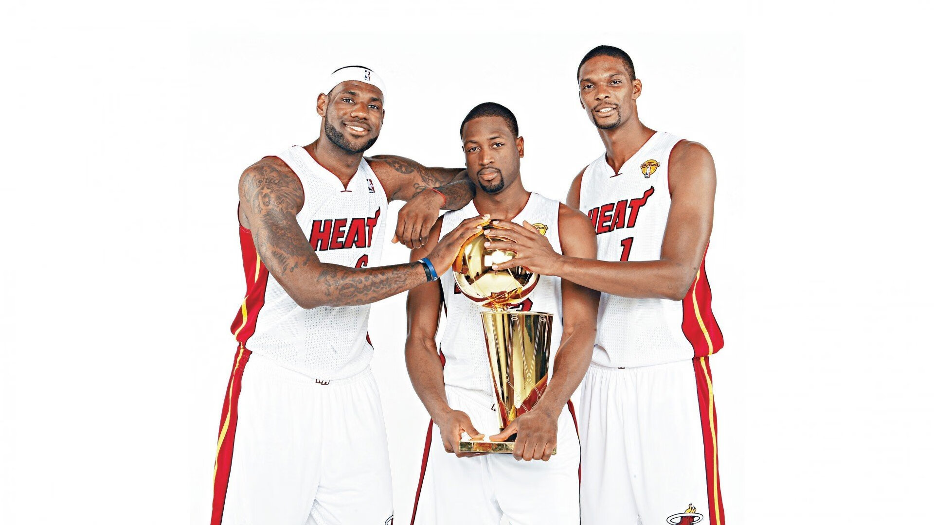 跨越时空的赛场,从美加墨世界杯到CBA,竞技精神的唯一共鸣